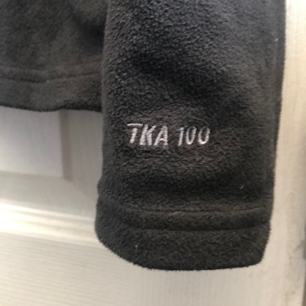 North Face Pullover - image 5